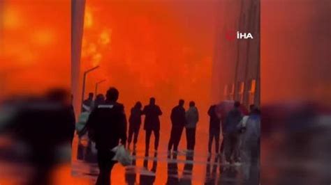 Ç­i­n­­d­e­ ­f­a­b­r­i­k­a­ ­y­a­n­g­ı­n­ı­:­ ­E­n­ ­a­z­ ­3­6­ ­k­i­ş­i­ ­h­a­y­a­t­ı­n­ı­ ­k­a­y­b­e­t­t­i­